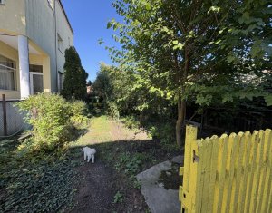 Apartament extrem de spatios, in vila interbelica, curte si gradina proprie !!