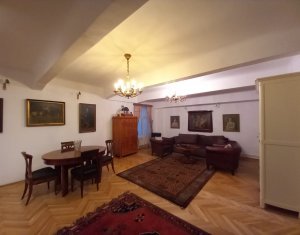 Vanzare apartament cu 3 camere 108 mp  Piata Unirii