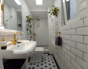 Vanzare apartament cu 3 camere 108 mp  Piata Unirii