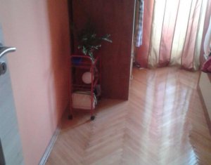 Appartement 3 chambres à vendre dans Cluj-napoca, zone Marasti