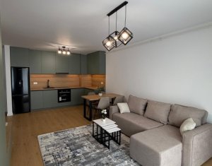 Vanzare apartament 3 camere in Floresti