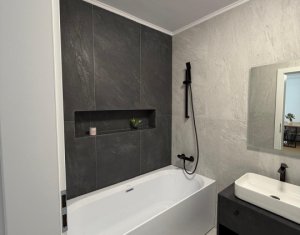 Apartament 2 camere, central Floresti