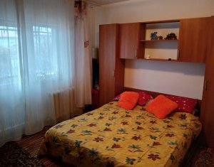 Apartament 3 camere de vanzare in Grigorescu, etaj 3/4