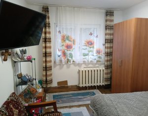 Apartament 3 camere de vanzare in Grigorescu, etaj 3/4