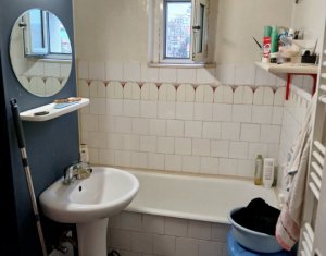 Apartament 3 camere de vanzare in Grigorescu, etaj 3/4