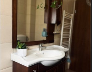 Apartament 3 camere , etaj intermediar, bloc nou, zona Eroilor Floresti