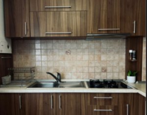 Apartament 3 camere , etaj intermediar, bloc nou, zona Eroilor Floresti