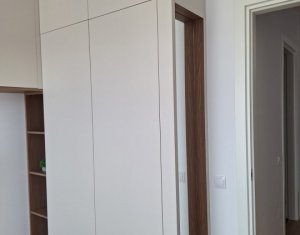 Apartament 2 camere, central Floresti