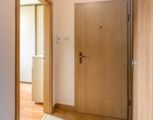 Investitie! Vanzare apartament cu 2 camere si parcare cartier Zorilor