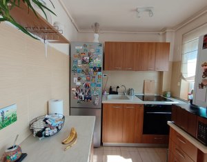 Investitie! Vanzare apartament cu 2 camere si parcare cartier Zorilor