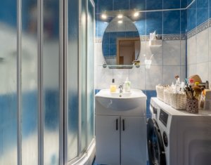 Investitie! Vanzare apartament cu 2 camere si parcare cartier Zorilor
