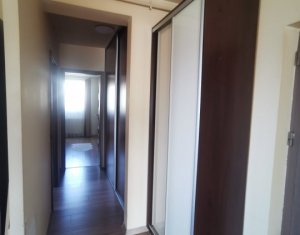 Lakás 3 szobák eladó on Floresti