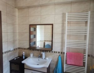 Lakás 3 szobák eladó on Floresti