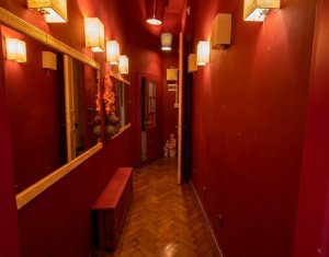 Apartament la casa, centru, zona Primariei