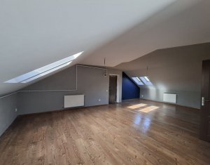 Vanzare apartament 2 camere in Floresti