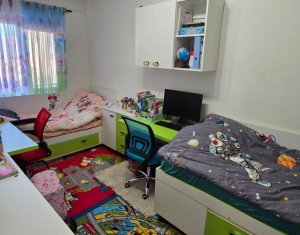 Apartament cu 3 camere, 75 mp, GARAJ sub bloc, Manastur, zona piata Flora