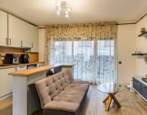Apartament 3 camere, parcare si gradina, in Baciu, zona Regal