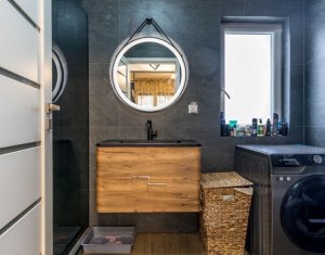 Apartament 3 camere, parcare si gradina, in Baciu, zona Regal