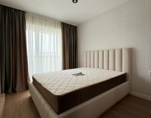 Apartament 2 camere, central Floresti