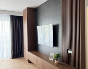 Apartament 2 camere, central Floresti