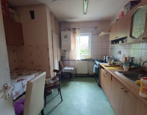 Vanzare apartament cu 4 camere 2 bai 2 balcoane Dambu Rotund
