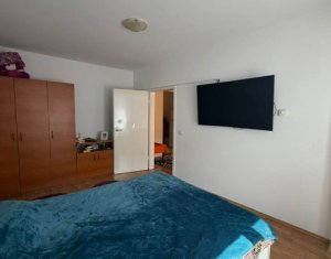 Apartament cochet, etajul 3/5, zona Edgar Quinet
