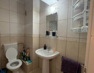 Apartament cochet, etajul 3/5, zona Edgar Quinet