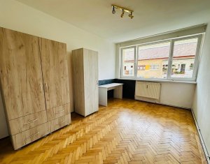 Apartament 3 camere Grigorescu Zona Liceu O Ghibu