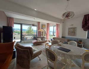 Apartament cu Panorama asupra orasului, terasa de 59mp Liceul Avram Iancu