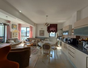 Apartament cu Panorama asupra orasului, terasa de 59mp Liceul Avram Iancu