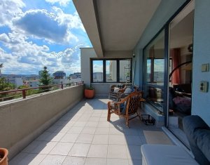 Apartament cu Panorama asupra orasului, terasa de 59mp Liceul Avram Iancu