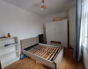 Vanzare apartament cu 3 camere 84mp Piata Unirii