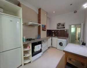 Vanzare apartament cu 3 camere 84mp Piata Unirii