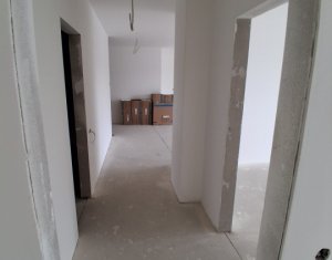 Apartament 3 camere, balcon, parcare, Gheorgheni