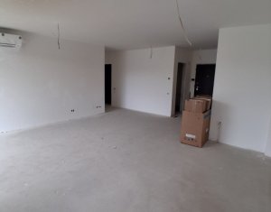 Apartament 3 camere, balcon, parcare, Gheorgheni