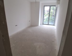 Apartament 3 camere, balcon, parcare, Gheorgheni