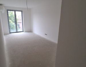 Apartament 3 camere, balcon, parcare, Gheorgheni