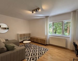 Apartament cu 2 camere, Zorilor UMF, decomandat, etaj 1/4