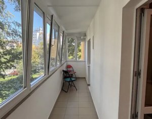 Apartament cu 2 camere, Zorilor UMF, decomandat, etaj 1/4