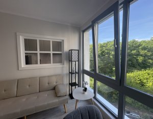 Apartament cu o camera, acces facil catre oras si priveliste catre padure