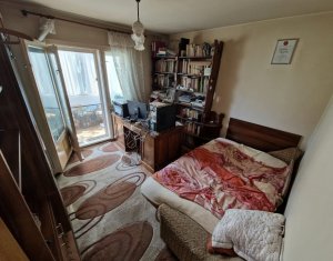 Apartament cu 3 camere, 2 bai, etaj 3/4, cartierul Gheorgheni