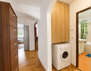 Apartament 3 camere, 2 bai, parcare, zona Titulescu, Gheorgheni
