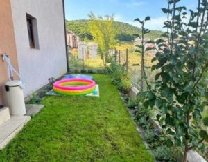 Apartament cu gradina proprie, 2 locuri de parcare, zona rezidentiala, Floresti