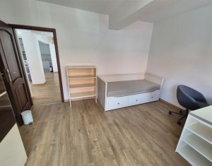 De vanzare 3 camere, parcare, ultracentral