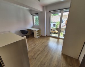 De vanzare 3 camere, parcare, ultracentral