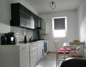Apartament cu 2 camere mobilat si utilat, parcare REGAL