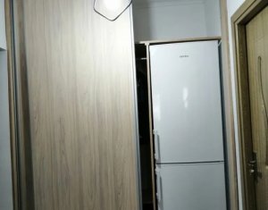 Apartament cu 2 camere mobilat si utilat, parcare REGAL