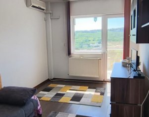 Apartament cochet, etajul 4/5, zona Edgar Quinet, parcare