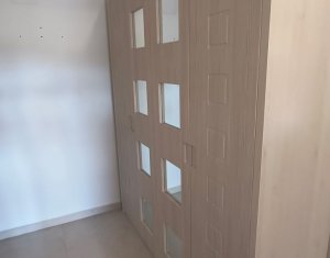 Apartament cochet, etajul 4/5, zona Edgar Quinet, parcare