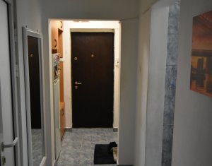 Apartament cu 2 camere decomandat, et.1 Manastur zona de interes